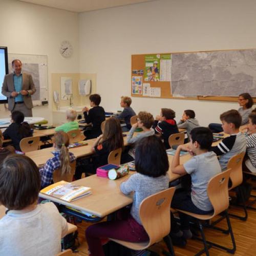 Bürgermeister in der Schule